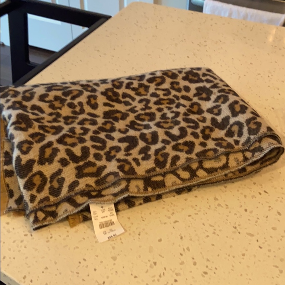Jcrew Leopard print blanket scarf